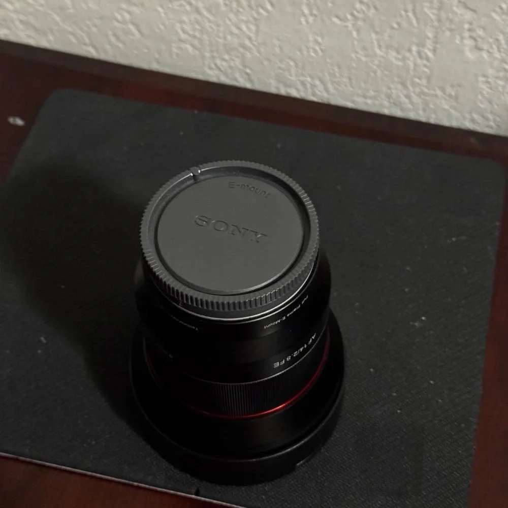 Rokinon AF 14MM F/2.8 FE E-Mount Lens With Cap no Box